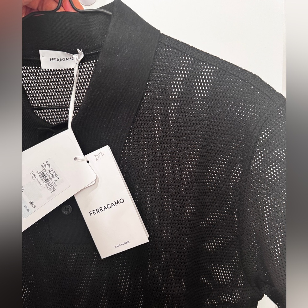 💯 % Authentic Ferragamo Black Mesh Knitwear